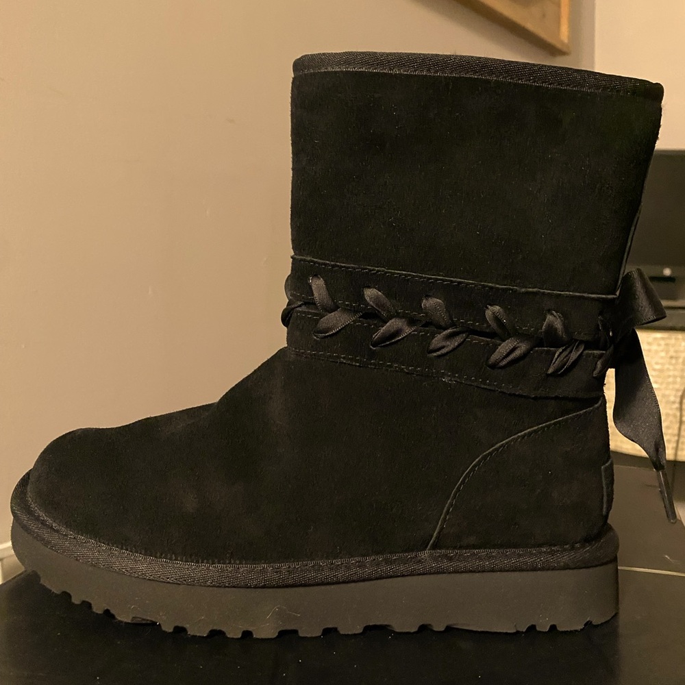 Ugg Boots with ribbon